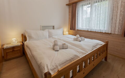 Rehli: Interior Design, Wood, Bedroom, Floor, Bed, Flooring, Ceiling, Furniture, Room, Bed Sheet