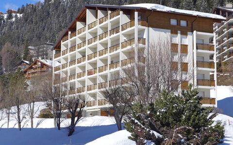 Crans-Montana 380: Snow, Daytime, Property, Building, Nature, Tree, Sky, Mountain, Biome, Freezing