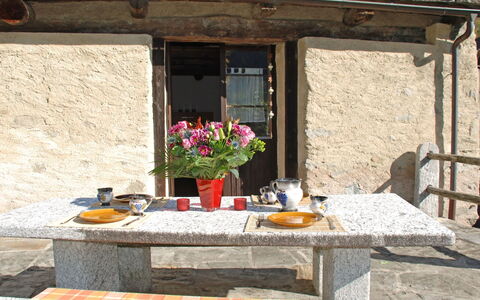 Rustico Cristallo: Property, Table, Room, House, Building, Furniture, Interior Design, Flower, Vacation, Plant