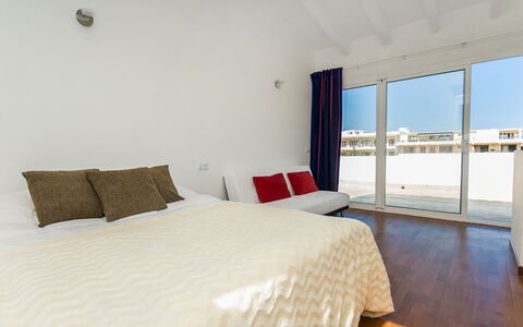 Betlem: Bedroom, Furniture, Room, Bed, Property, Interior Design, Bed Sheet, Floor, Bed Frame, Building
