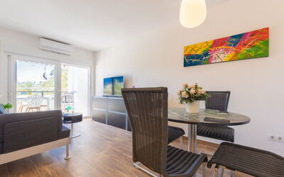 Accommodation:&nbsp;Rodas 206.3