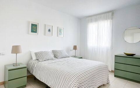 Pueblo del Cid: Bedroom, Furniture, Bed, Room, Bed Sheet, Property, Bedding, Interior Design, Bed Frame, Mattress