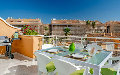 Accommodation:&nbsp;Moreras del Saladar 230.12