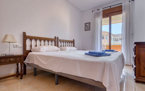 Benvinguts: Furniture, Room, Bedroom, Bed, Property, Bed Frame, Bed Sheet, Floor, Wall, Interior Design