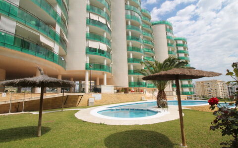 Vila Park: Property, Building, Architecture, Condominium, Resort, Swimming Pool, Real Estate, Hotel, Apartment, House