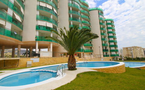 Vila Park: Property, Building, Condominium, Swimming Pool, Real Estate, Apartment, Resort, Hotel, Architecture, Mixed-Use