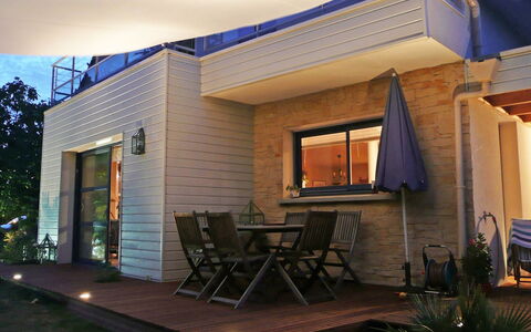 Roch Azur: House, Home, Property, Siding, Building, Roof, Deck, Real Estate, Porch, Architecture