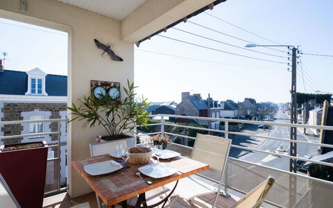Clos Schuman: Furniture, Property, Table, Building, Sky, Flowerpot, Window, Plant, Chair, Shade