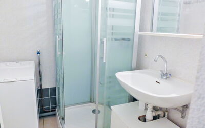Accommodation:&nbsp;Zirlinga 200.7