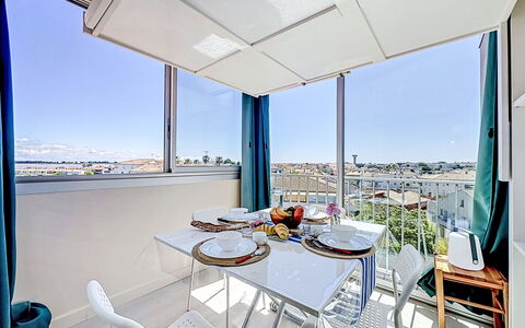 Accommodation:&nbsp;Port Royal - Corvette 151.5