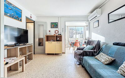 Accommodation:&nbsp;Port Royal - Corvette 151.4