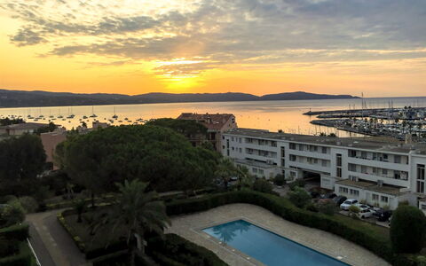 Cavalaire 279: Sky, Sunset, Property, Horizon, Morning, Cloud, Real Estate, Sea, Vacation, Ocean