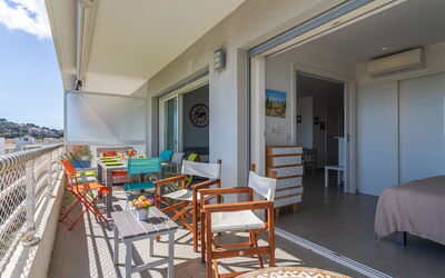 Accommodation:&nbsp;Le Grand Pavois 279.3