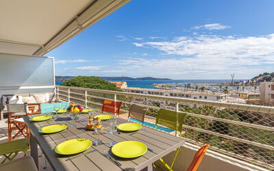 Le Grand Pavois 279.3: Sea, Resort, Swimming Pool, Hotel, Balcony, Seaside Resort, Resort Town, Villa, Beach, Handrail