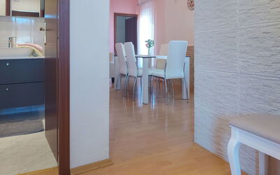 Fažana Peroj 106: Table, Furniture, Building, Door, Wood, House, Interior Design, Flooring, Floor, Hall