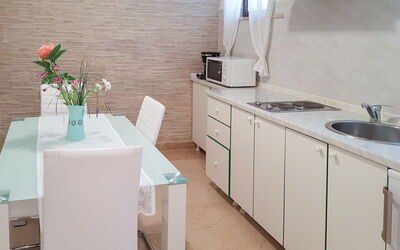 Accommodation:&nbsp;Danica 106.1