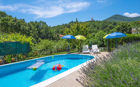 Zorica: Water, Cloud, Plant, Sky, Water Resources, Building, Swimming Pool, Nature, Azure, Tree