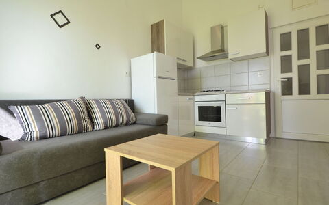 Accommodation:&nbsp;Ivan 107.2