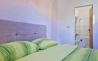Accommodation:&nbsp;Ivan 107.5
