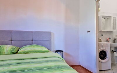 Accommodation:&nbsp;Ivan 107.5