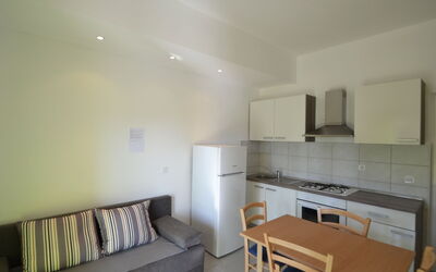 Accommodation:&nbsp;Ivan 107.4