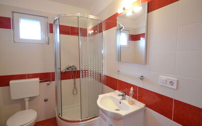 Accommodation:&nbsp;Ivan 107.1