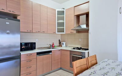 Accommodation:&nbsp;Ivan 107.5