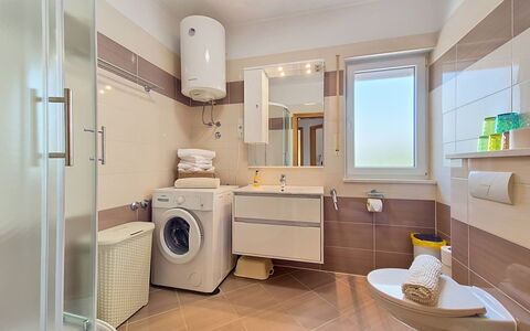 Trogir Okrug Gornji 314: Interior Design, Flooring, Washing Machine, Plumbing Fixture, Floor, Sink, Bathroom Cabinet, Bathroom, Ceiling, Toilet