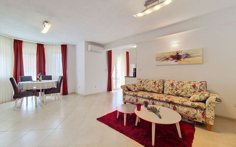 Accommodation:&nbsp;Villa Nikaroni 314.2