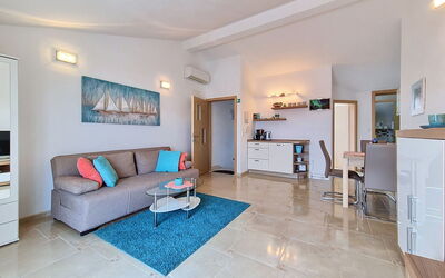 Accommodation:&nbsp;Villa Nikaroni 314.3
