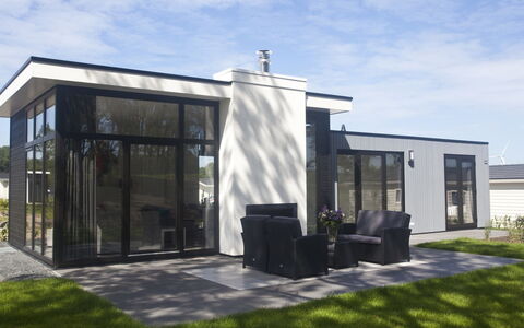 Accommodation:&nbsp;Cbe4 140.37