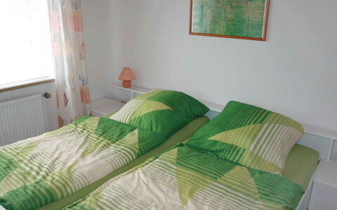 Adda: Bedroom, Property, Bed, Room, Furniture, Bed Sheet, Green, Bed Frame, Mattress, Bedding