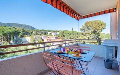 Accommodation:&nbsp;Sémaphore 691.5