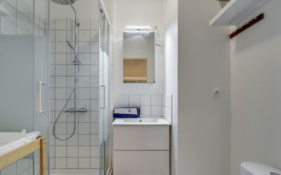 Accommodation:&nbsp;Sémaphore 691.2