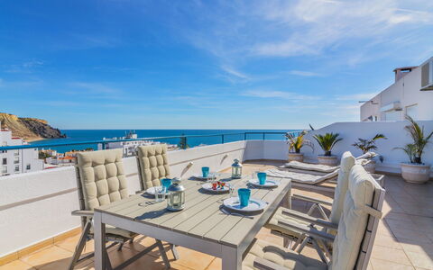 Praia da Luz Sea View: Property, Sky, Vacation, Azure, Real Estate, Apartment, House, Sea, Building, Room