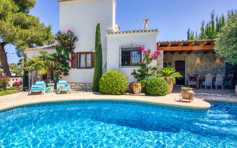 Mabrouk: Water, Plant, Sky, Property, Building, Azure, Swimming Pool, Body Of Water, Window, Tree