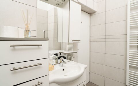 Jure: Bathroom Sink, Plumbing Fixture, Flooring, Wall, Interior Design, Sink, Floor, Bathroom, Bathroom Cabinet, Tap