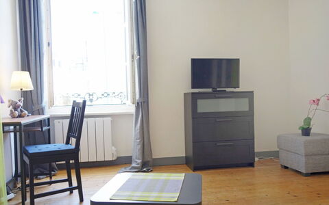 Le Continental: Furniture, Table, Property, Building, Wood, Interior Design, Cabinetry, Floor, Chair, Flooring