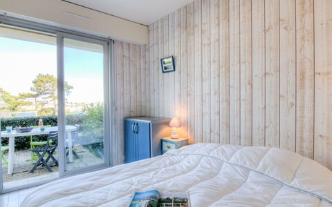 Balafen: Furniture, Property, Comfort, Building, Cabinetry, Interior Design, Bed Frame, Lamp, Wood, Floor