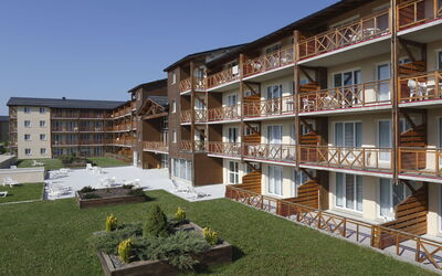 Accommodation:&nbsp;Pyrénees 2000 100.3