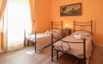 Accommodation:&nbsp;Rina 190.3