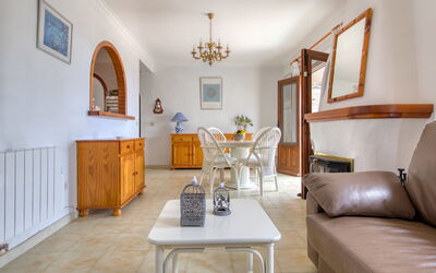 Accommodation:&nbsp;Peeters 435.2
