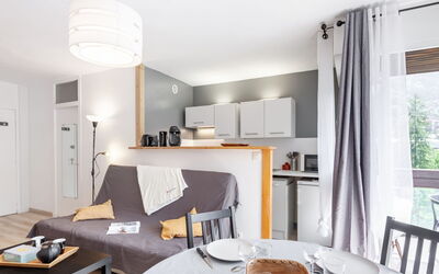 Castel des Roches A36 415.5: Table, Furniture, Property, Lighting, Wood, Chair, Living Room, Interior Design, Floor