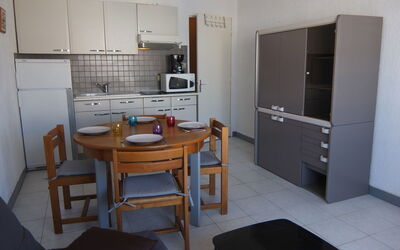 Accommodation:&nbsp;Le Miramar 491.1