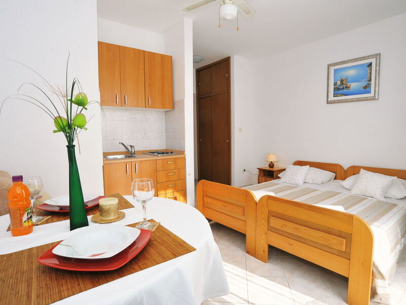 Accommodation:&nbsp;Apartmani Ana-marija 103.8