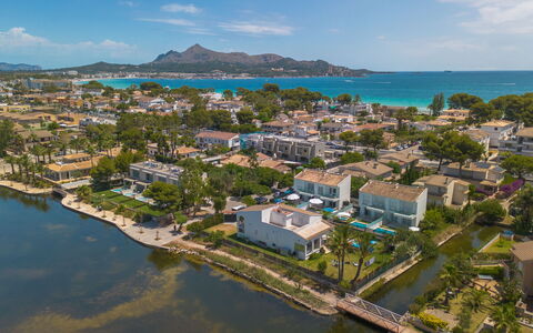 Teresa Beach 2: Water, Tree, Residential Area, Swimming Pool, Resort, Estate, Coast, Tropics, Resort Town, Seaside Resort