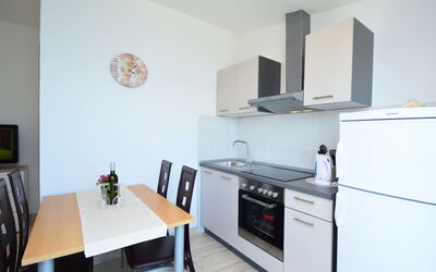 Trogir Okrug Gornji 313
