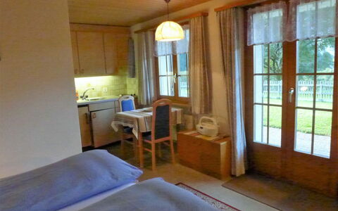 Grindelwald 570: Property, Furniture, Window, Comfort, Wood, Shade, Textile, Interior Design, Bed Frame