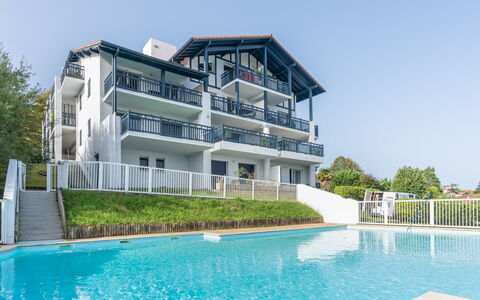 Guethary 107: Estate, Apartment, Swimming Pool, Shade, Resort, Balcony, Villa, Hotel, Landscaping, Mansion