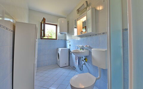 Tanja: Bathroom, Property, Room, Building, Real Estate, Interior Design, Architecture, House, Plumbing Fixture, Furniture
